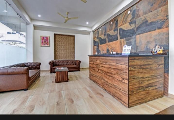 Hotel Amrapali Inn Джайпур Екстериор снимка